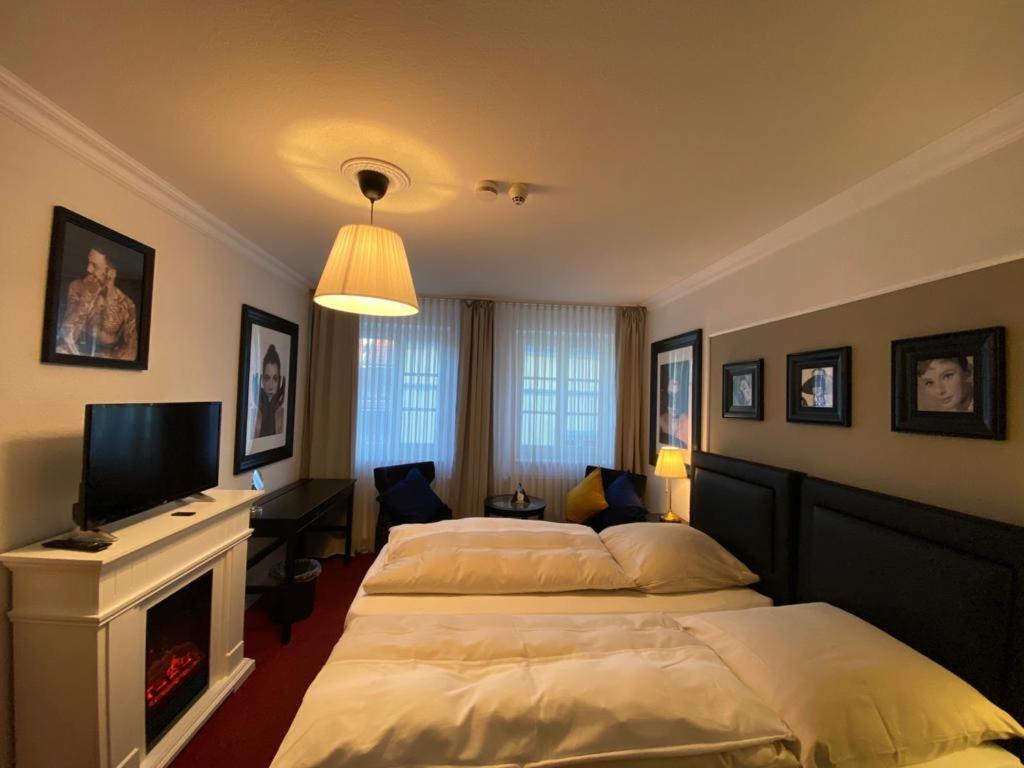 Hotel Hagspihl ควาเคนบรุค ภายนอก รูปภาพ